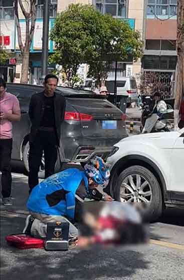 破防🔥外卖小哥一个举动救下647户人家