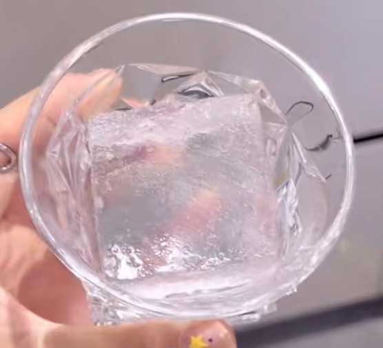 山姆 37.9 元冰块走红，消费观念引思考