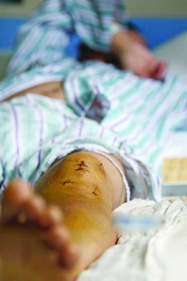 高中生制服公交车猥亵犯！见义勇为背后的法律与安全启示