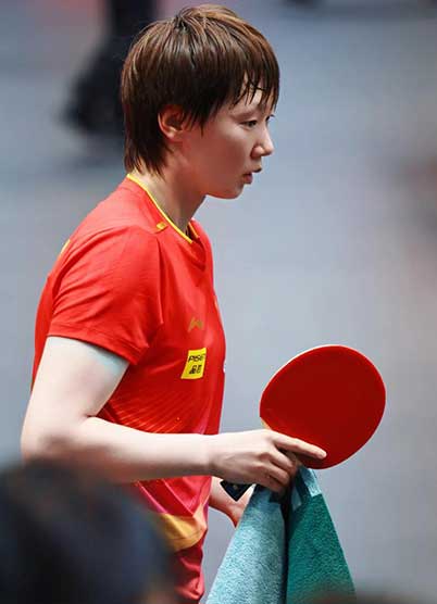 王曼昱3-0速胜！世界杯首秀强势开门红