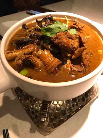 炸锅🔥7人3盆米饭收78元,商家回应来了