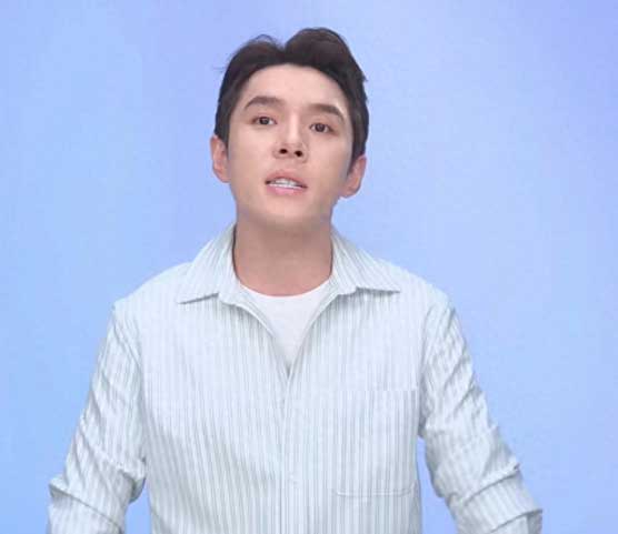 李佳琦哽咽宣布暂退直播!停播原因太好哭😭