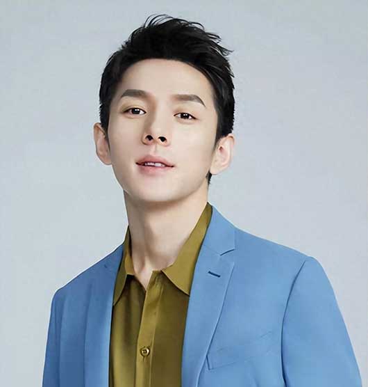 李佳琦凌晨发文否认退休!口误引发全网热议🔥