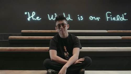 Rich Brian 新曲《100 Degrees》音乐录影带正式发布