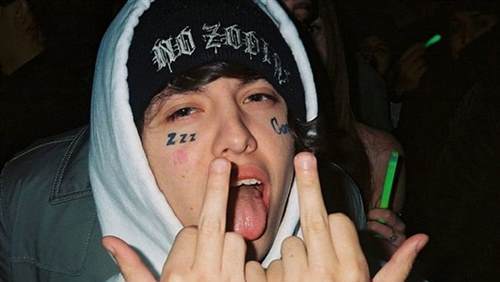 表态认为 Tupac 无聊－新生代说唱歌手 Lil Xan 麻烦大了？