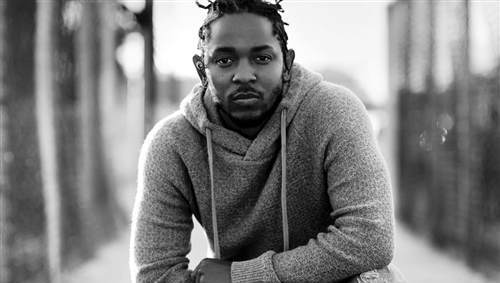 回看 Kendrick Lamar 2015 BET 颁奖典礼《Alright》开场表演