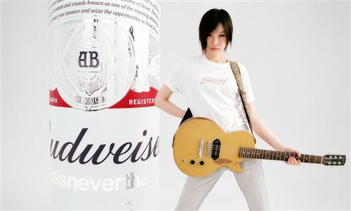 Budweiser x thisisneverthat® 合作系列发布预告