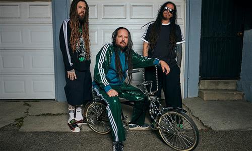 adidas Originals 再度携手金属乐队 Korn 合作