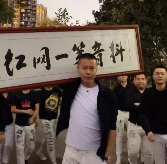 胜仔