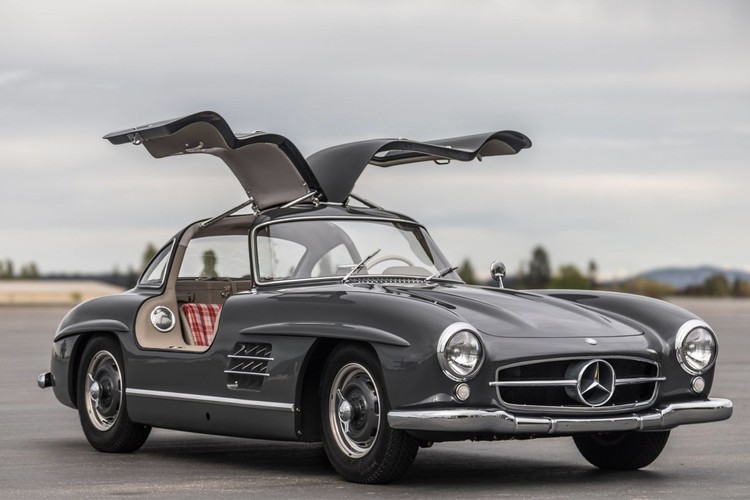 极罕有 1956 年 Mercedes-Benz 300SL Gullwing 展开拍卖