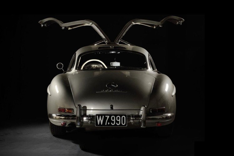 1955 年产 Mercedes-Benz 300SL Gullwing 现正公开拍卖