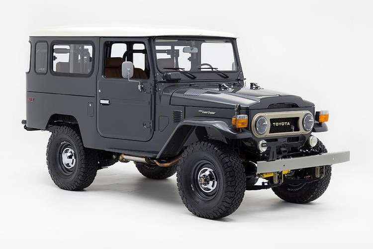 Todd Snyder x FJ Company 携手复古豪华 Toyota Land Cruiser FJ43