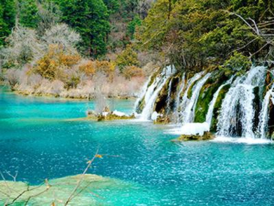 九寨沟恢复开园 曾因地震而闭园九寨沟如今恢复得怎样