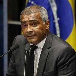 罗马里奥·德·索萨·法里亚