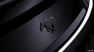 黑色标志设计 福特Mustang新车型预告图